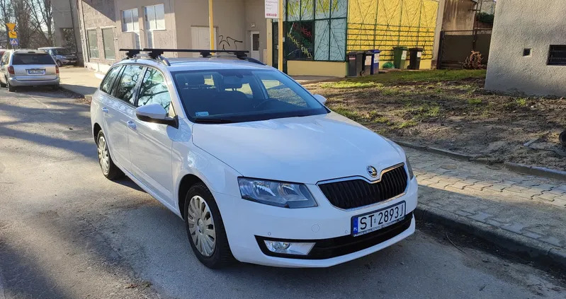 samochody osobowe Skoda Octavia cena 39500 przebieg: 196000, rok produkcji 2015 z Tychy